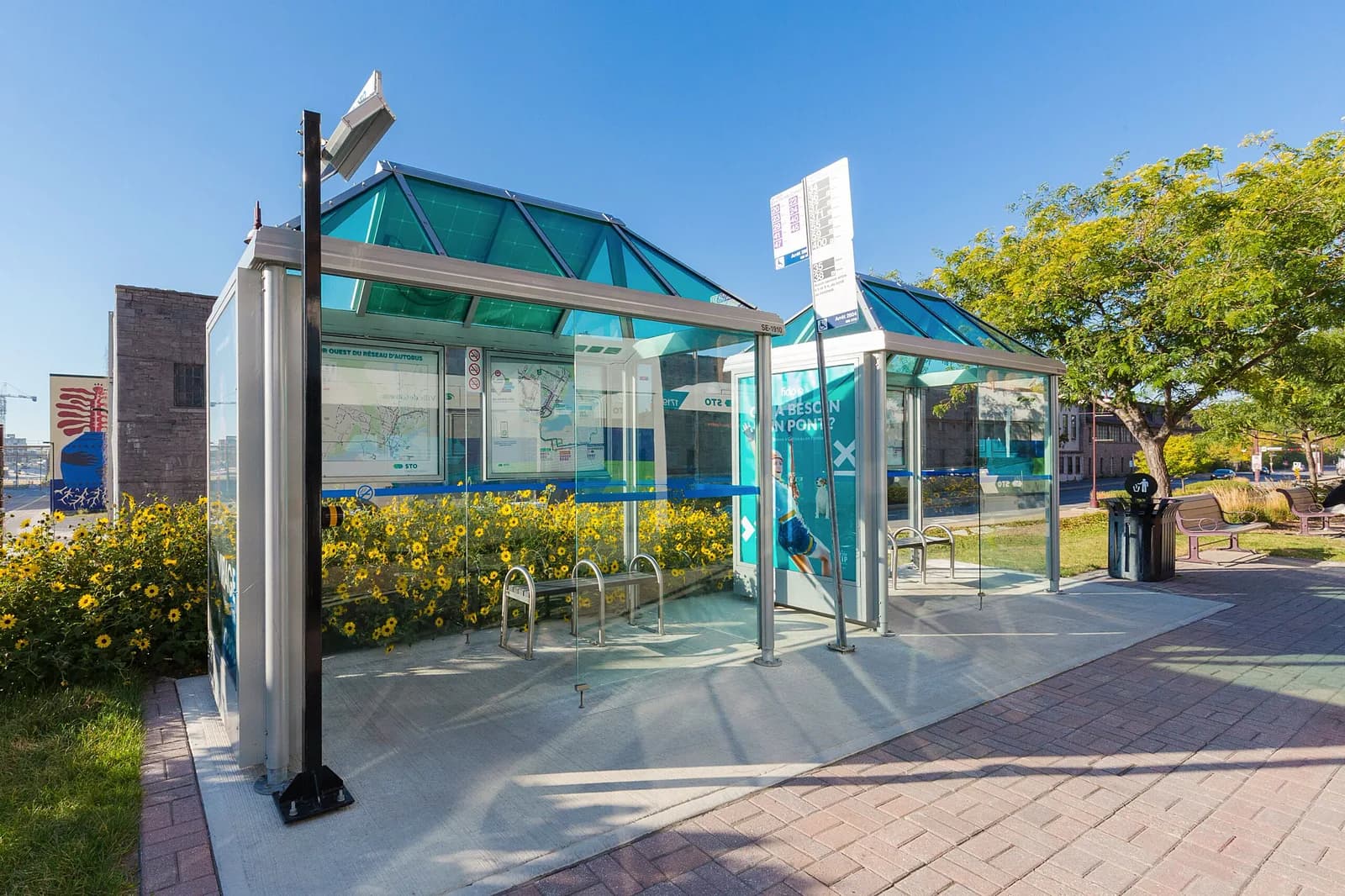 Abribus solaires